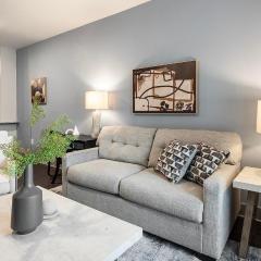 Landing Chic 1BD Yoga Studio Gym