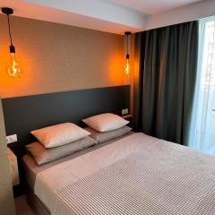 Las Americas 200A apartment