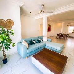 Central apartment South La