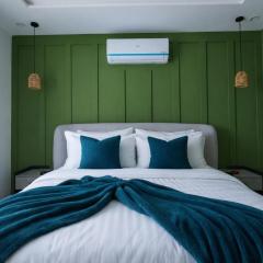 Zameen Opal Signature Executive One Bedroom Apartment- Lahore