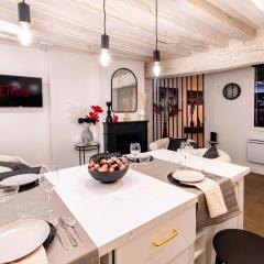 Artist apartment Latin Quarter