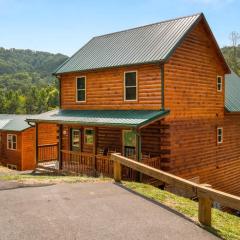 5 BDRM close 2 Dollywood Arcade Games Hot tub