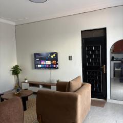 A-grade living-WiFi & parking