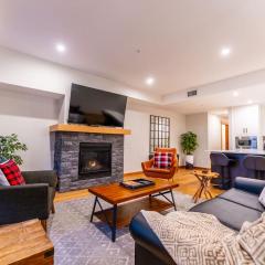 Alpine Chic - two-story mtn escape near downtown