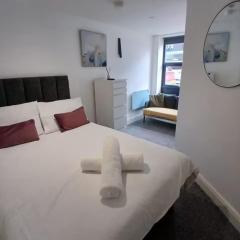 Elegant Broadway Retreat w Parking & Dog Friendly