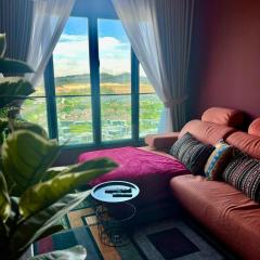 Elmina Forest Retreat Tulips BOHOuse