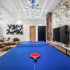 Cellar Vine Rooftop Pool Gym Luxury PS5 Exclusive