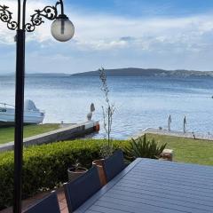 Banyandah - Home on the Water