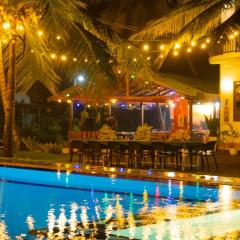 Lake View Resort by TropiCube