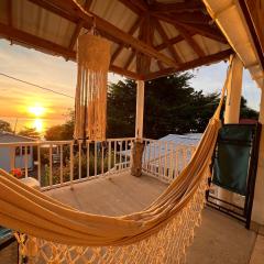 Cabaña sunrise view