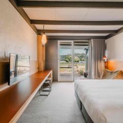 The Black Dolphin Motel