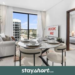 StayShort - 1 Bed in JGC Sleeps 4 with Balcony