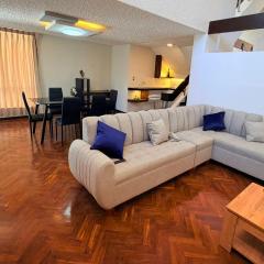 Dúplex céntrico y amplio, terraza cochera free