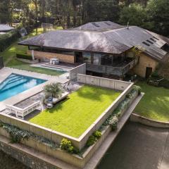 'The Train House' - A Slice of Kyoto in NSW