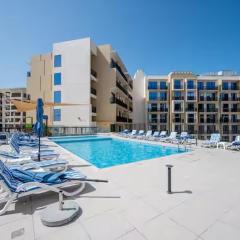 Stylish 1BR Retreat in Al Hamra Village Marina