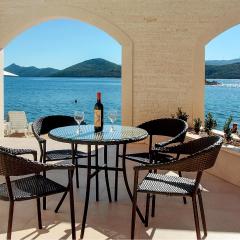 1 Bedroom Stunning Apartment In Klek