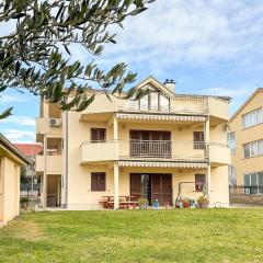 Nice Apartment In Novi Vinodolski With House Sea View