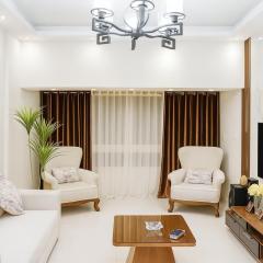 Zayed Gem Fast WiFi 3BR Near Grand Egyptian Museum