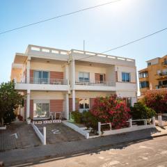 Blife Petrya private rooms at Faro beach