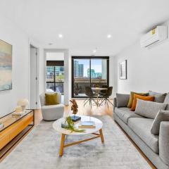 St Kilda Parkside Retreat Rooftop City Views