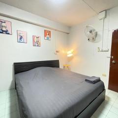 Haiya Guesthouse room 4 - Shared Bathroom