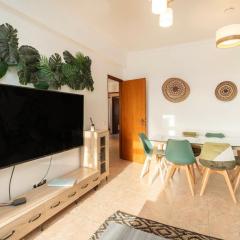 Cozy Apartment in central Almada w Swing Chairs