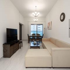 Family-Sized 4BR I Pool, Jacuzzi & Gym