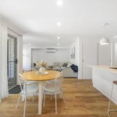 Two Queen BR - Modern & Moments from the city!