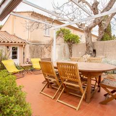 La Maison et son jardin clos