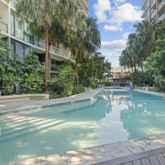 Spacious Inner-City Apartment with Pool