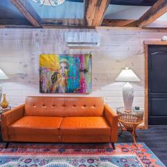 Stylish Retro Stay, Columbia House Unit D apts