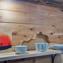 Rustic KY Retreat, Columbia House Unit B apts