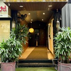 The Majlis Hotel - Colaba Mumbai