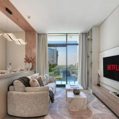 Stylish 1BR w Large Dining Space & Balcony