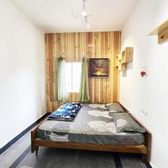 1 Room Kitchen, Couple Friendly