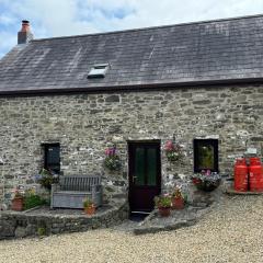 Old Farmhouse Cottage