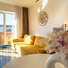 MoHost Bobby - Right in the city mood