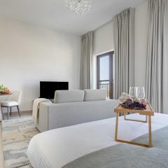 AUH499 - 217 Yas Golf