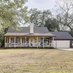 2 Mi to UA! Family-Friendly Getaway with Patio