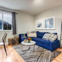Delightful 2BR Mountain Escape in Canmore