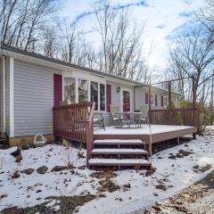 Roaring Spring Horse Farm Getaway with Game Room