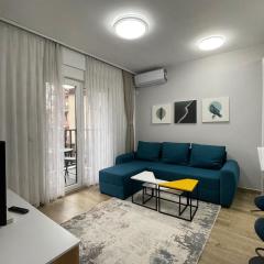 Bright and New Apartment - Free Garage Parking