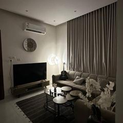 شقة بصالة وغرفه نوم