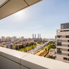 Terraza y Vistas para 6 con Parking en Sanchinarro