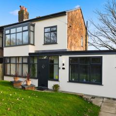 Spacious 4B home, great for contractors and families