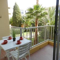Appartement spacieux avec piscine et parking près de la plage - FR-1-251-906