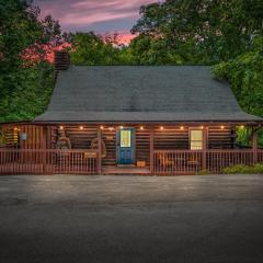 Mountain Whispers Cabin - Location, HotTub, Firepit, Infinity Games, 6 mins to Parkway & Dollywood!