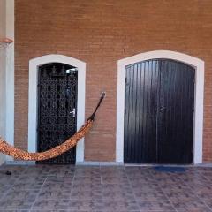 Casa na praia do Aruan ao lado do Indaiá