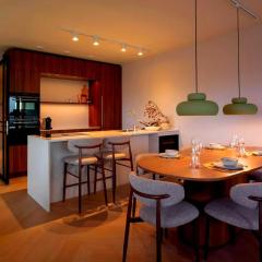 Luxury 3-bedroom apartment with panoramic views of De Hef & Erasmus Bridge