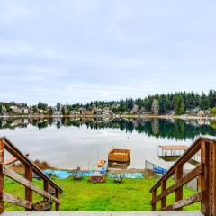 3 Mi to Puget Sound Lakefront Gem with Patio!